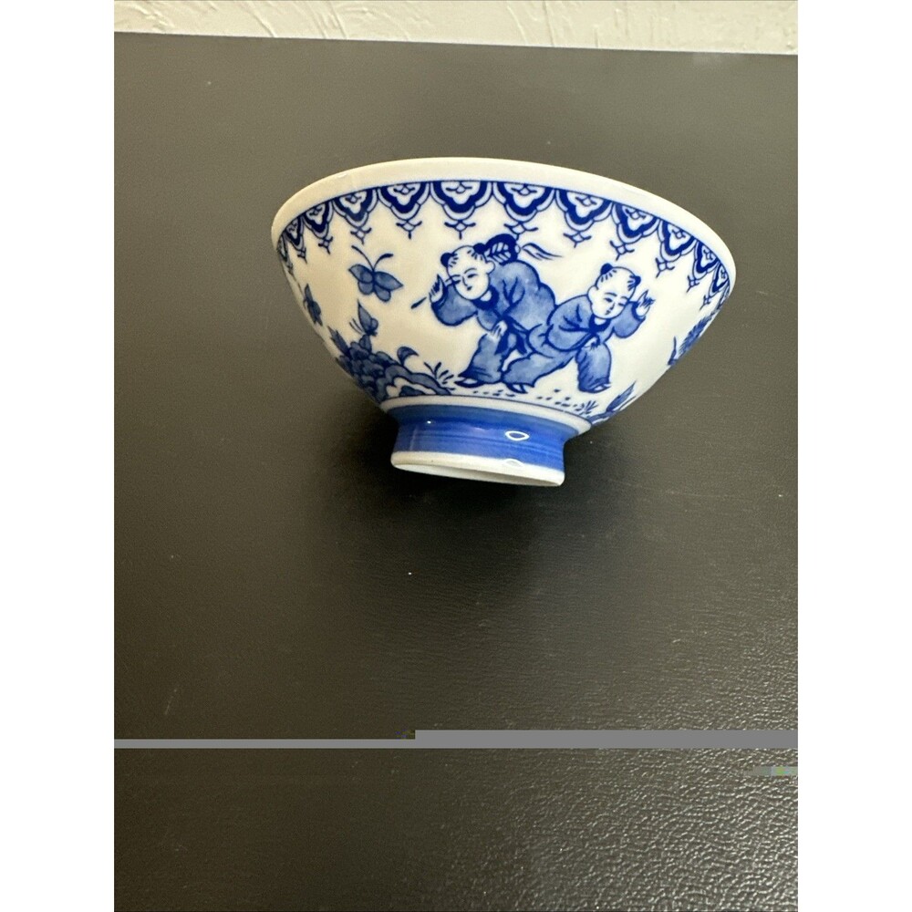 Vintage Chinese blue and white 5” porcelain soup or rice bowl